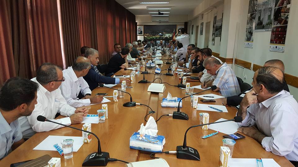 بلدية صوريف تشارك في اجتماع لجنة المرور العليا